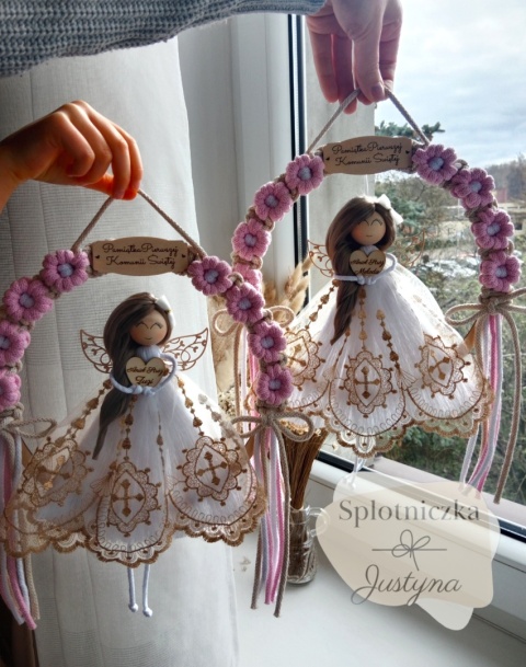 Anioł Stróż na Pierwszą Komunię Świętą róż, włosy jasny brąz