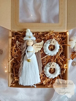 Anioł Wesołych świąt+ dwie bombeczki