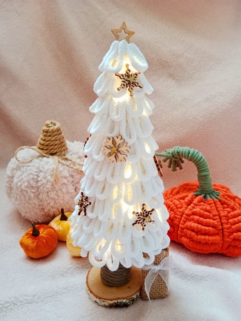 Choinka Biała stojąca z LED